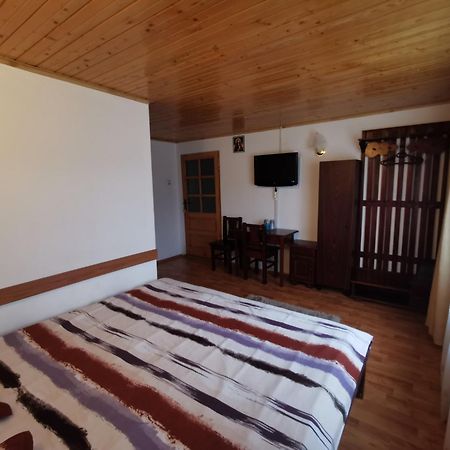 Nona Highland Home Moieciu de Jos Buitenkant foto